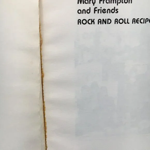 ROCK & ROLL RECIPES  COOKBOOK MARY FRAMPTON & FRIENDS - Picture 10 of 12